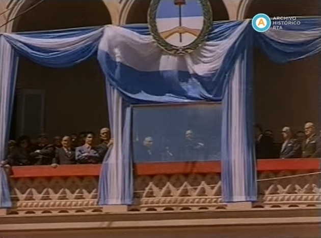 [Material en crudo de la tercera asunción presidencial de Perón]