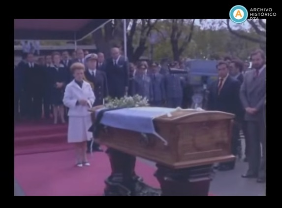 [Repatriación de los restos de Eva Perón]