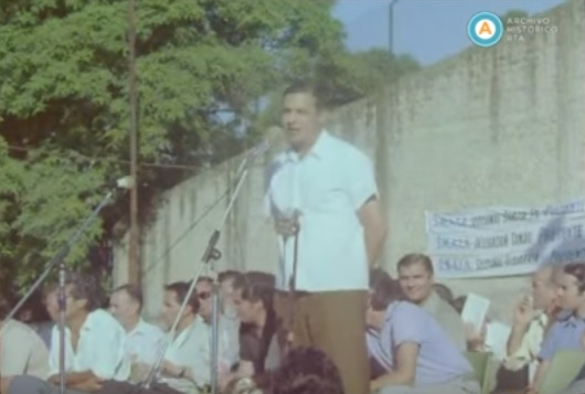 [Dirk Kloosterman habla en acto de SMATA]