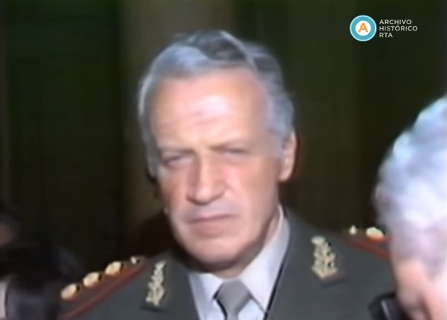 [Auxiliares para 60 minutos: entrevista a Galtieri en la Casa Rosada]