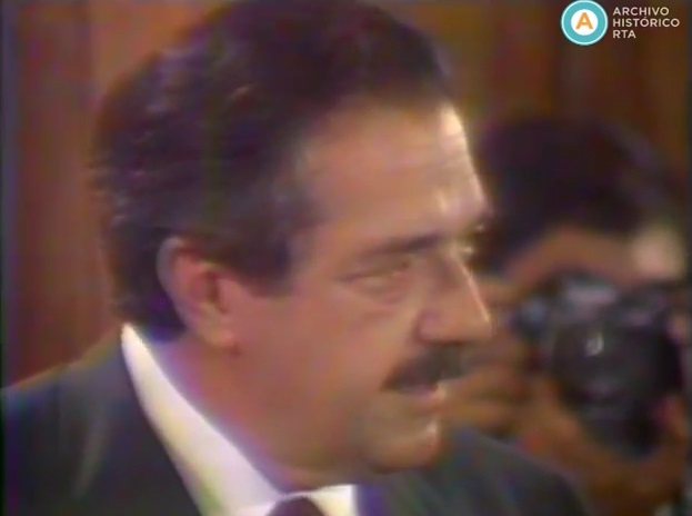 [Conferencia de prensa de Alfonsín en Caracas, Venezuela]