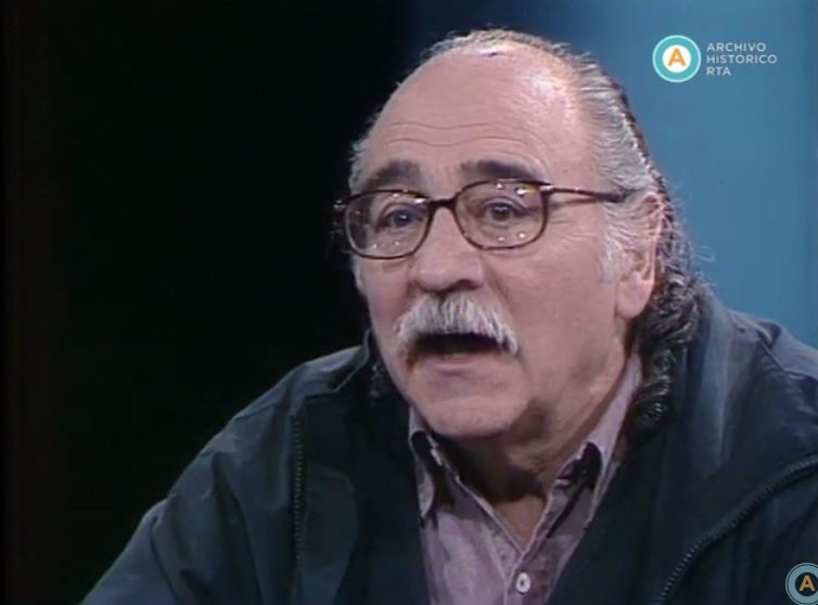 3 en el fondo