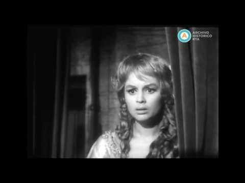[Backstage de “Hamlet, la venganza” y “Prisioneros de una noche”]