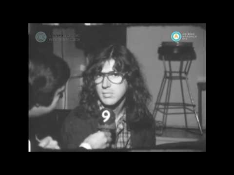 [Entrevista a Charly García]