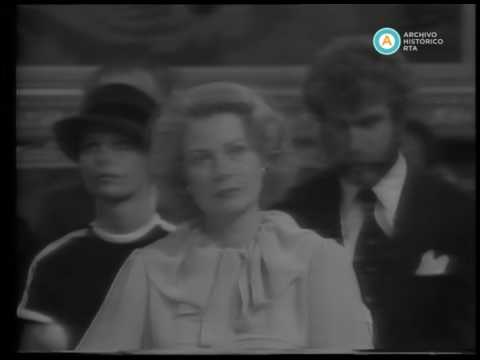 [El casamiento por civil de Carolina de Mónaco y Philippe Junot]