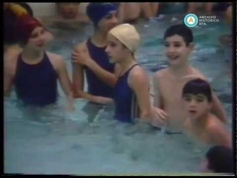 Recorrido por la Escuela Municipal Nº 4, Ignacio Álvarez Thomas, 1983