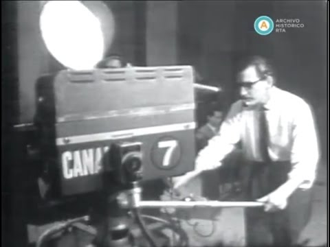 [Auxiliares para DNI: la televisión argentina alcanza la masividad]