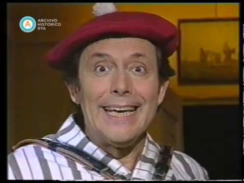 [Pipo Pescador canta “El señor don Gato»]