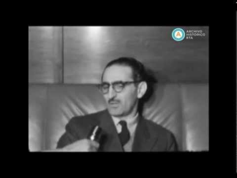 [El rector de la UBA Risieri Frondizi habla sobre la creación de la editorial Eudeba]