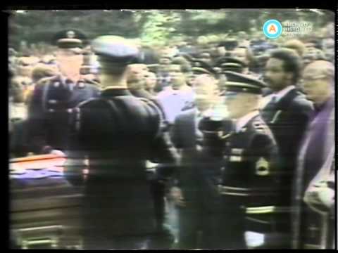 [Vía Satélite: El funeral de Joe Louis]