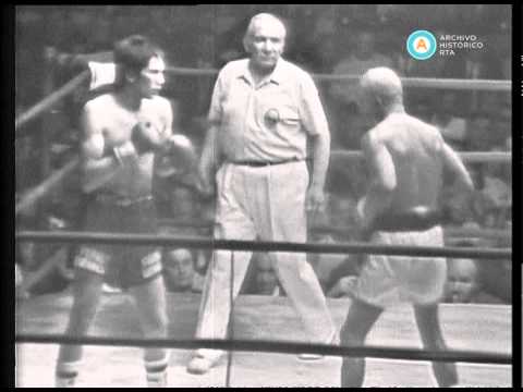 [Carlos Monzón defiende el título ante Bennie Briscoe]