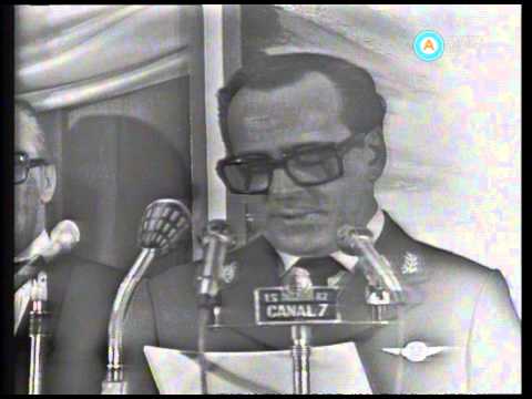[Cadena nacional: Última cena de camaradería de Videla, Massera y Agosti]