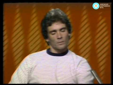 [Auxiliares para 60 minutos: Oscar Larrauri en conversación con Fangio y Bordeu]