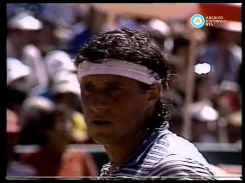 [Victoria de Vilas sobre McEnroe por la Copa Davis]