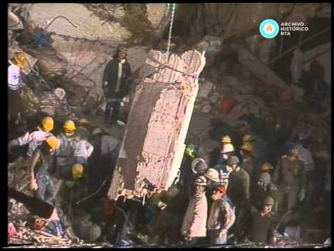 [Atentado a la AMIA: hallazgo de dos cuerpos sin vida]