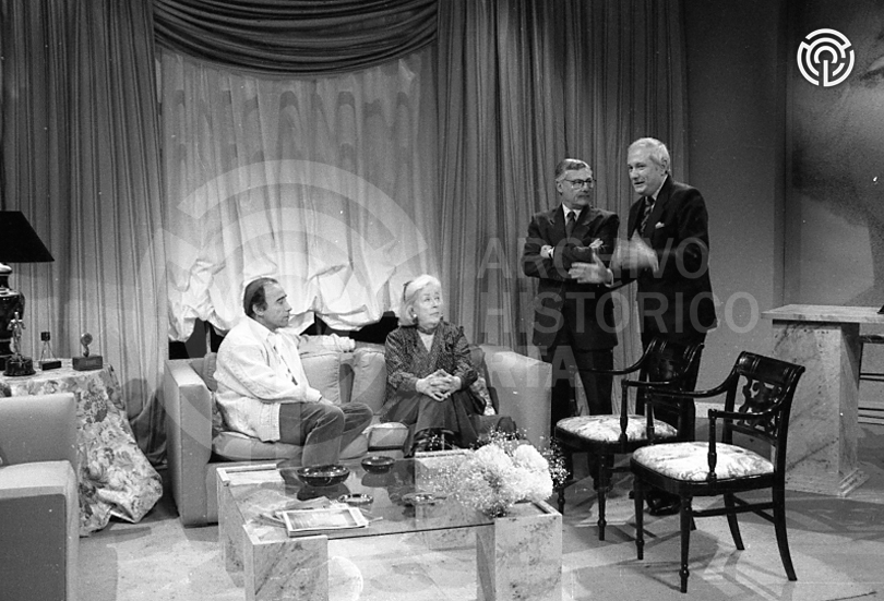 Serie: Función Privada