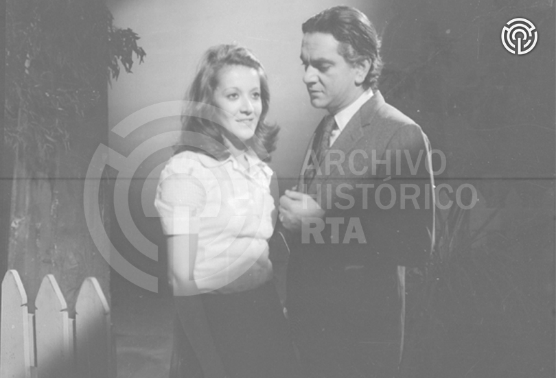 Serie: Coros/Orquestas/Cabildo/Actores/Locutores/Periodistas Canal 7 viejo