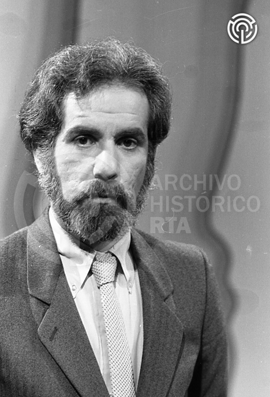Serie: «Cable a tierra» Pepe Eliaschef [de origen, refiere a Eliaschev]