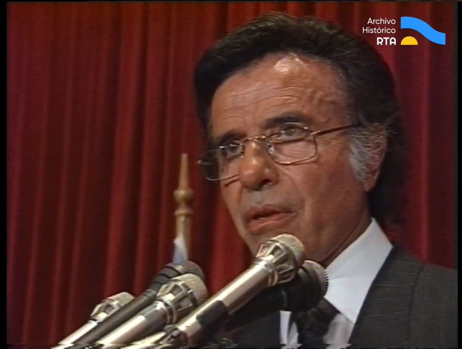 [Cadena nacional: Menem celebra el Día de la Industria en sede de la UIA]