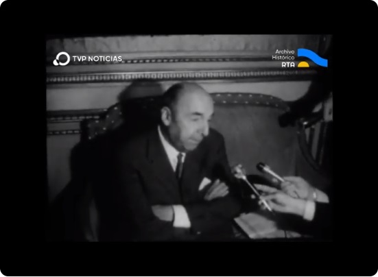 [Pablo Neruda tras recibir el Premio Nobel]