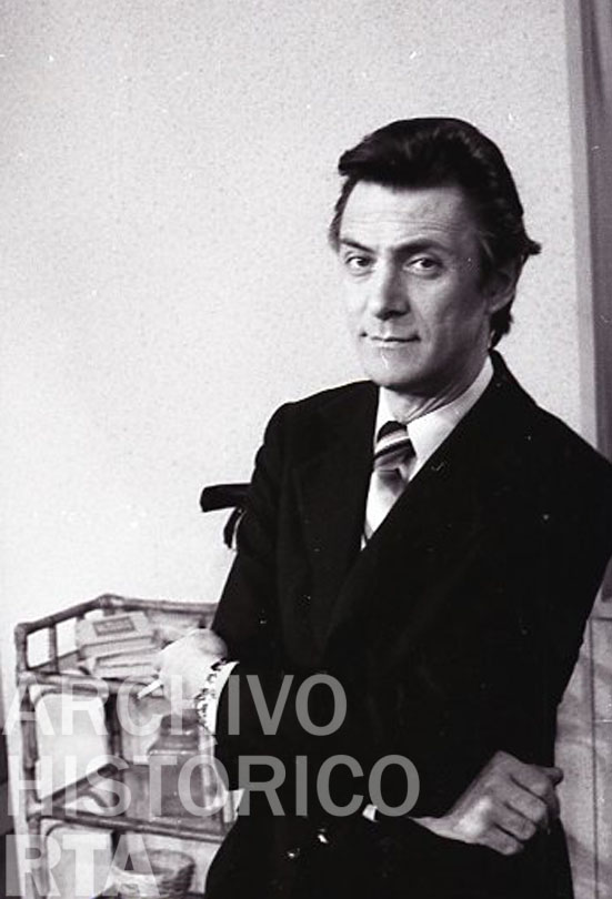 Serie: Programa Mujer Visión. Fernanda Mistral y Lucho Avilés.