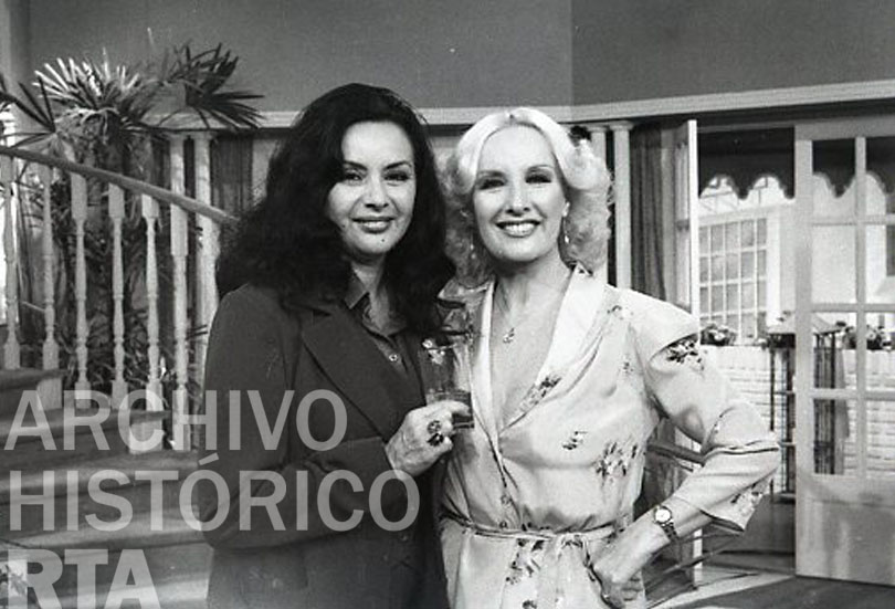 Serie: Almorzando con Mirtha Legrand