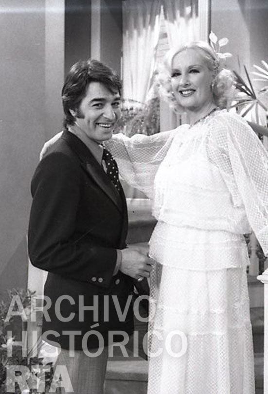 Serie: Almorzando con Mirtha Legrand