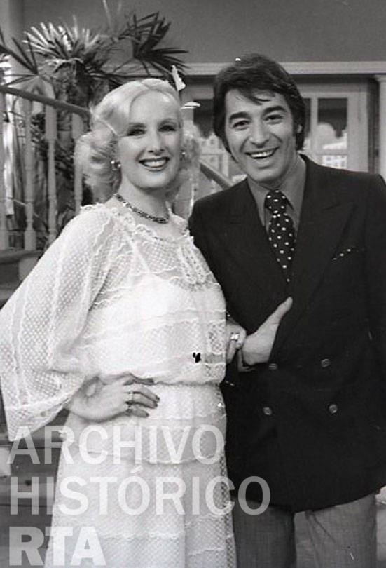 Serie: Almorzando con Mirtha Legrand
