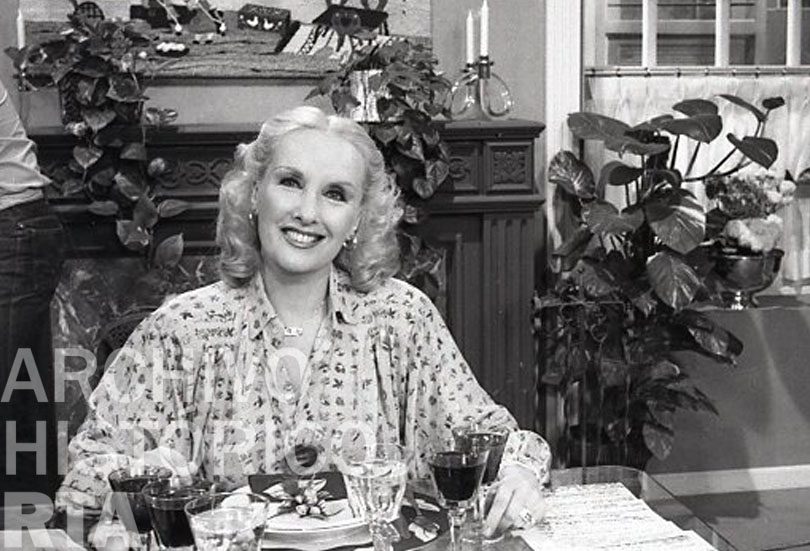 Serie: Almorzando con Mirtha Legrand