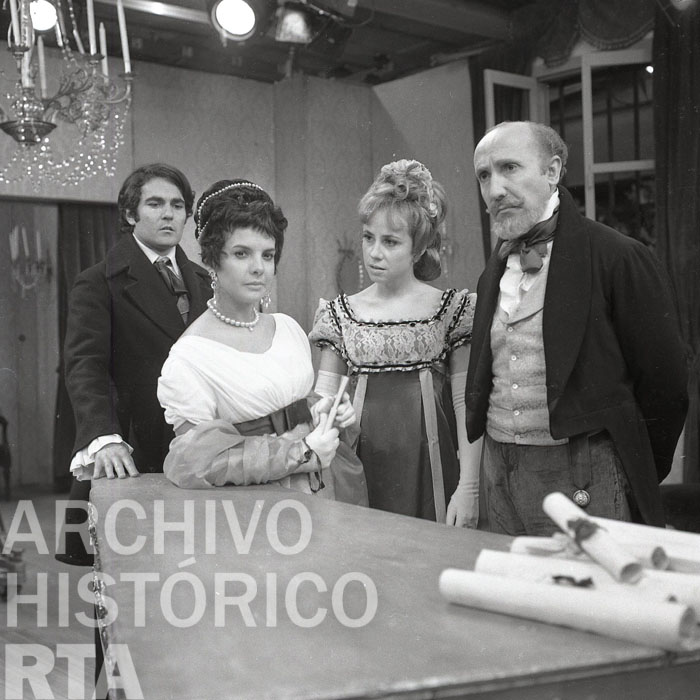 Serie: Teatro Argentino. Pasión De F. Sánchez. Carlos Muñoz y 1810.