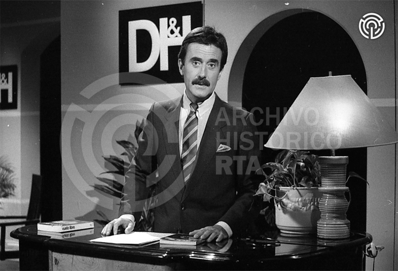 FI-1711 Pancho Ibañez ( El deporte y el hombre) y decorados DH 05/10/1988